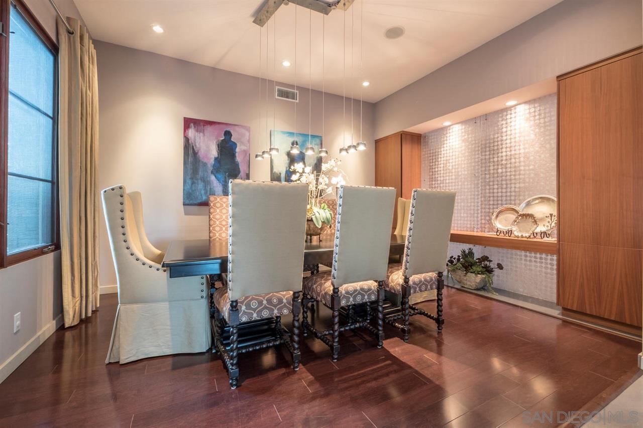 5515 Meadows Del Mar