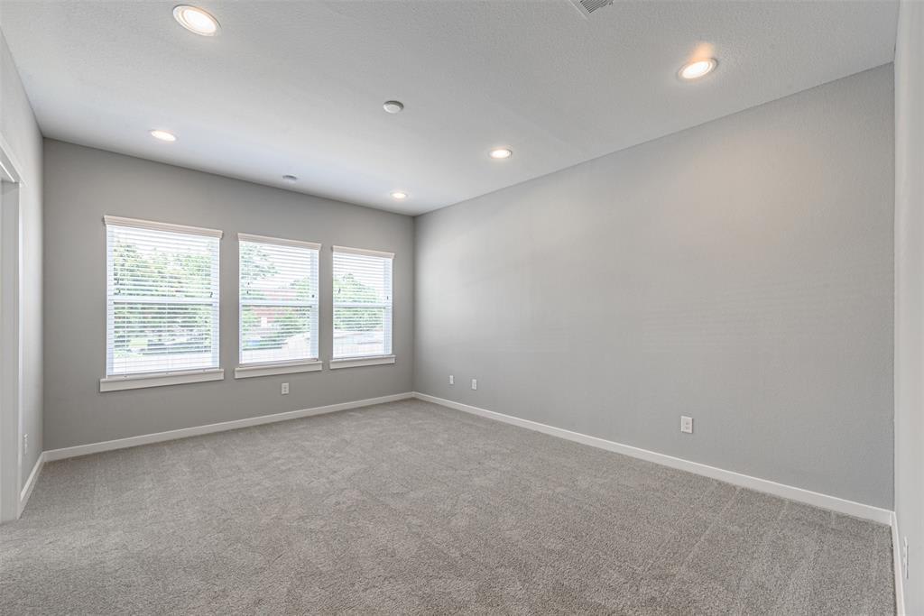 8406 Berry Green Ln