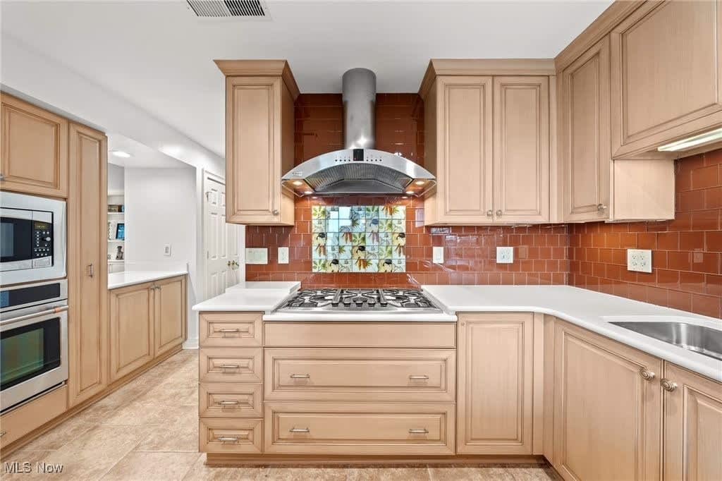 27500 Cedar Road 602