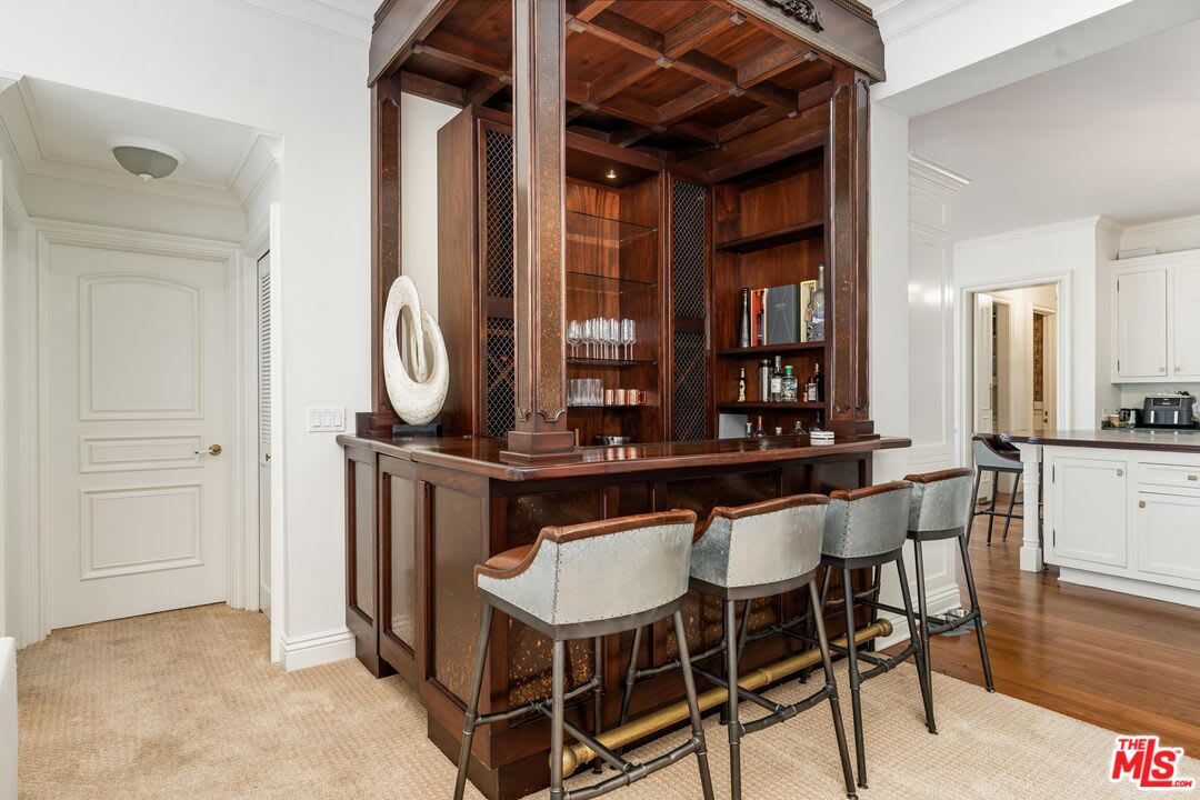 Opulent Ridge