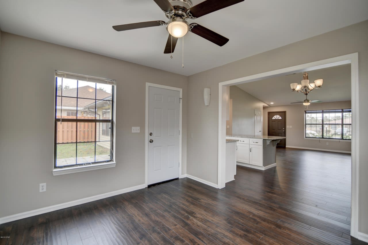 106 E Sonata Circle