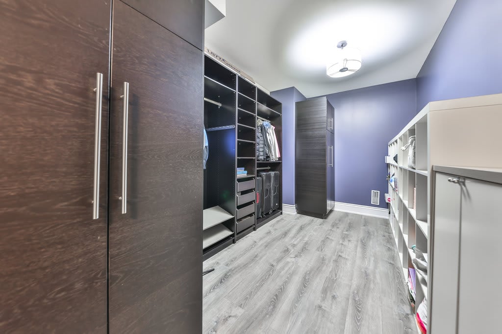 2015 Elmhurst Avenue, Oakville