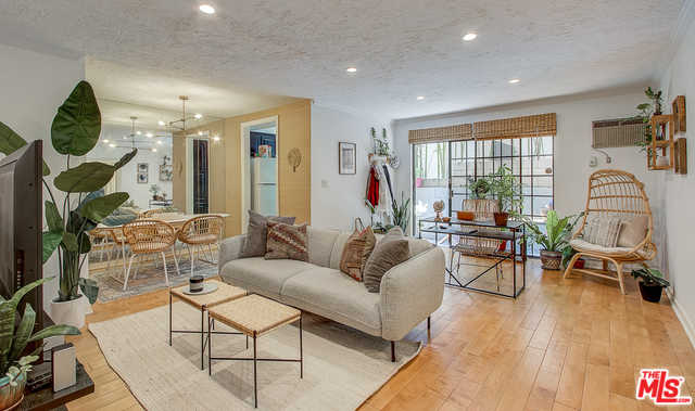 10655 KINNARD AVE Apt 101