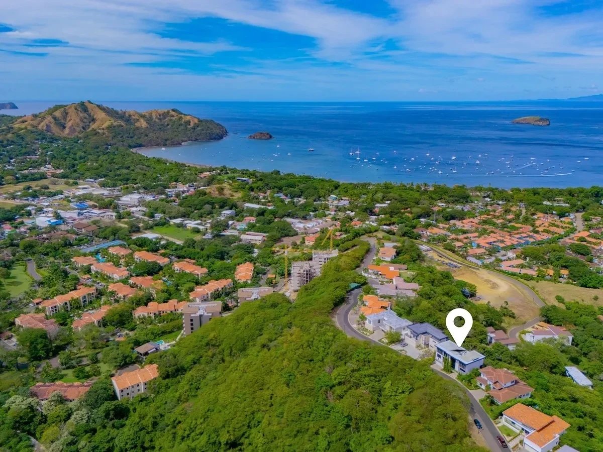 Elevated Infinity Pool Home, Papagayo, Guanacaste