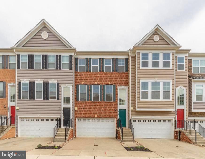 1366 Chapel Centre Dr