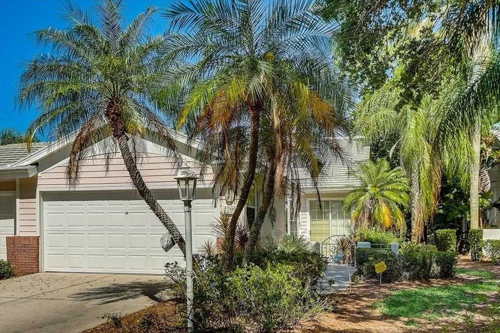 7709 WHITEBRIDGE GLEN
