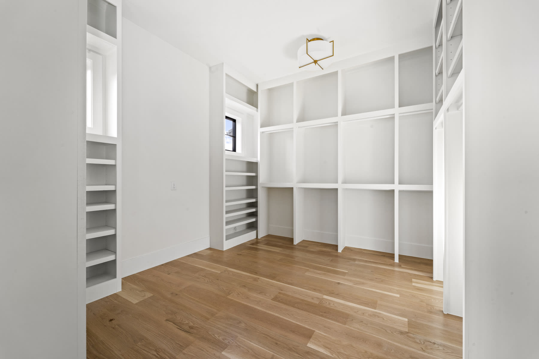 10601 Leonardo Place