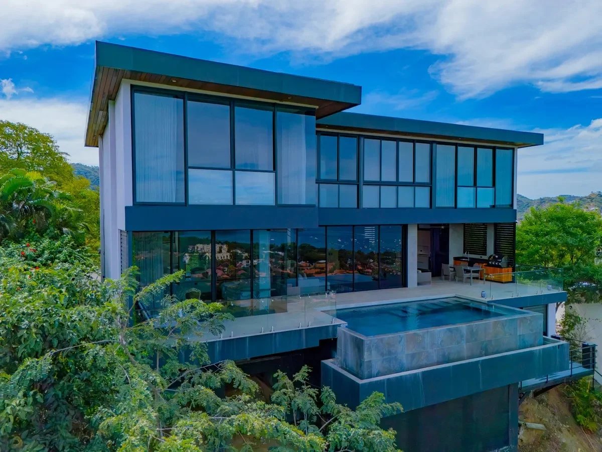 Elevated Infinity Pool Home, Papagayo, Guanacaste
