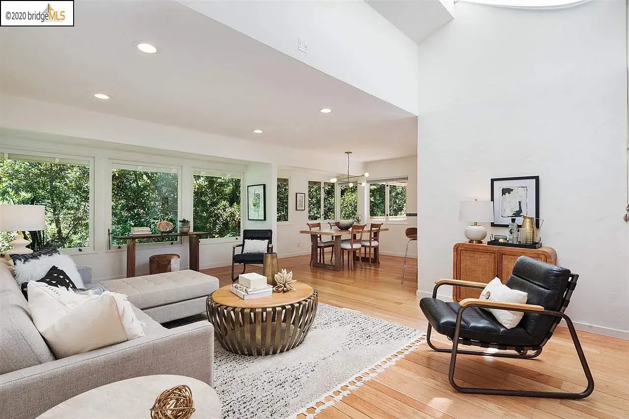 2037 Mastlands Dr
