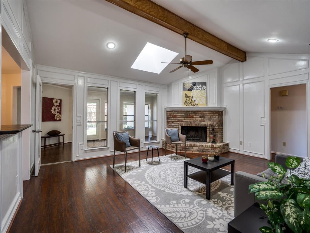 2244 Bunker Hill Cir