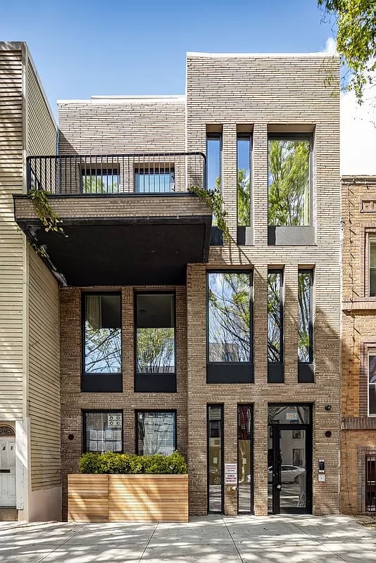 143 Powers St #3B