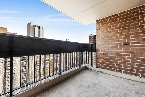 77 Fulton St Apt 21A