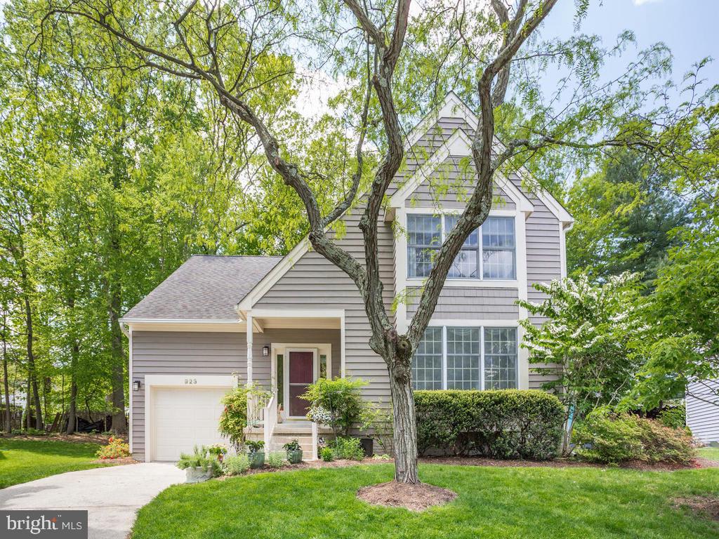 923 Langdon Ct