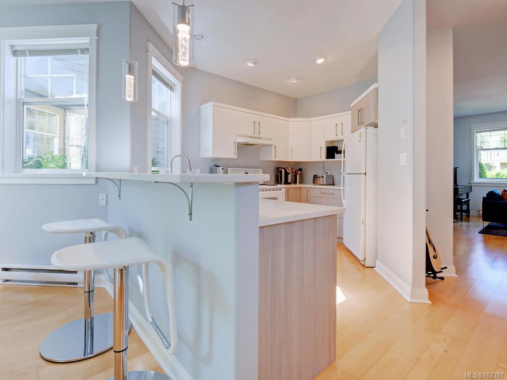 332 St. James St