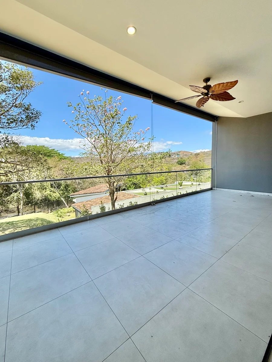 Contemporary Terrace Condo, Santa Ana, San Jose