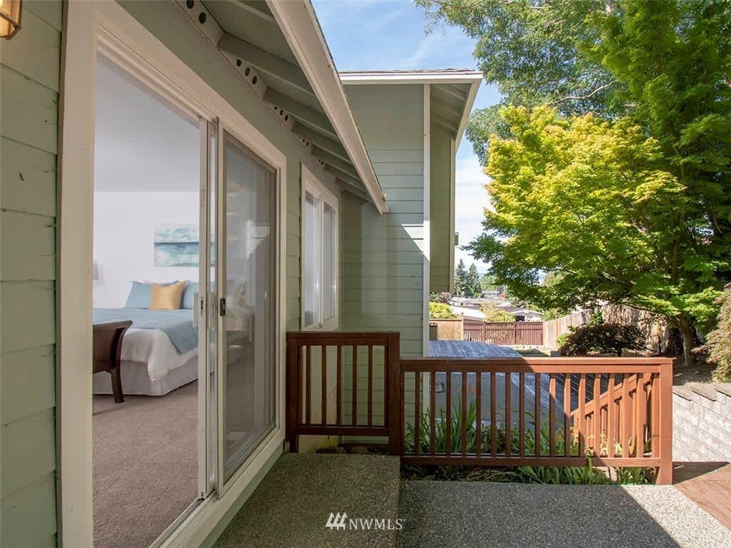 1111 Sierra Pl