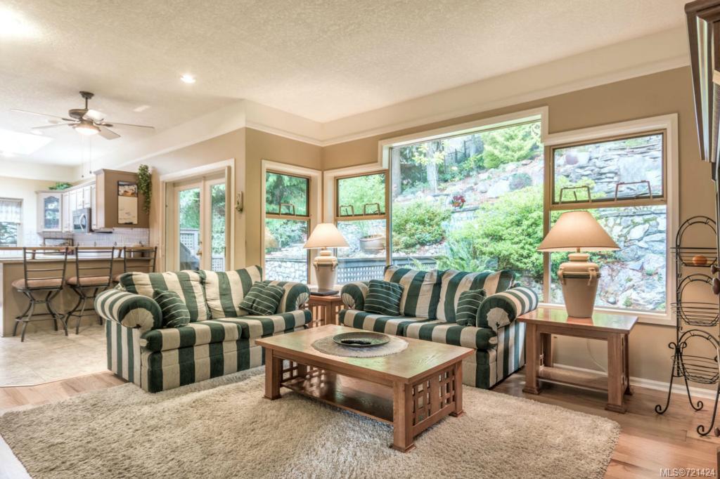 4656 Boulderwood Dr