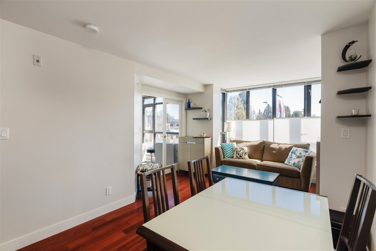 211-3228 Tupper St