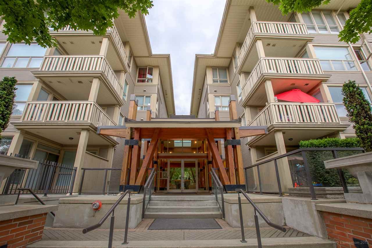 307-801 Klahanie Dr
