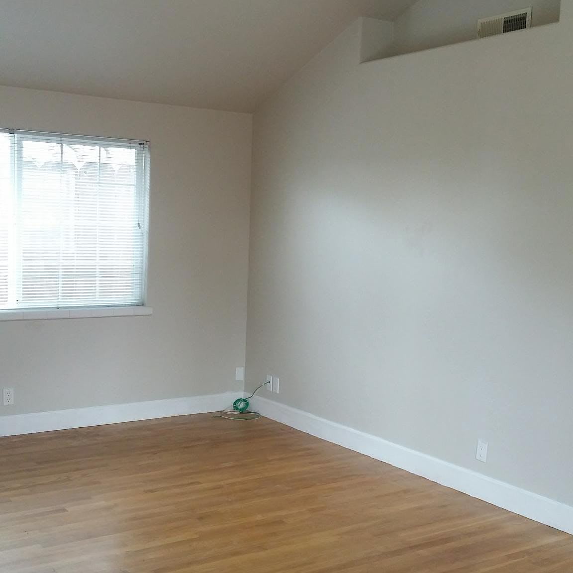 1305 Funston Ave