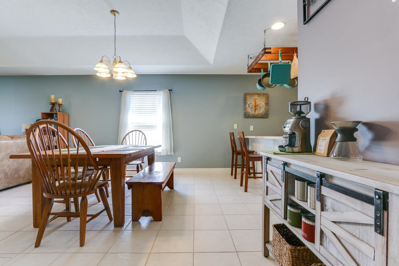 5307 Nicholas Lane