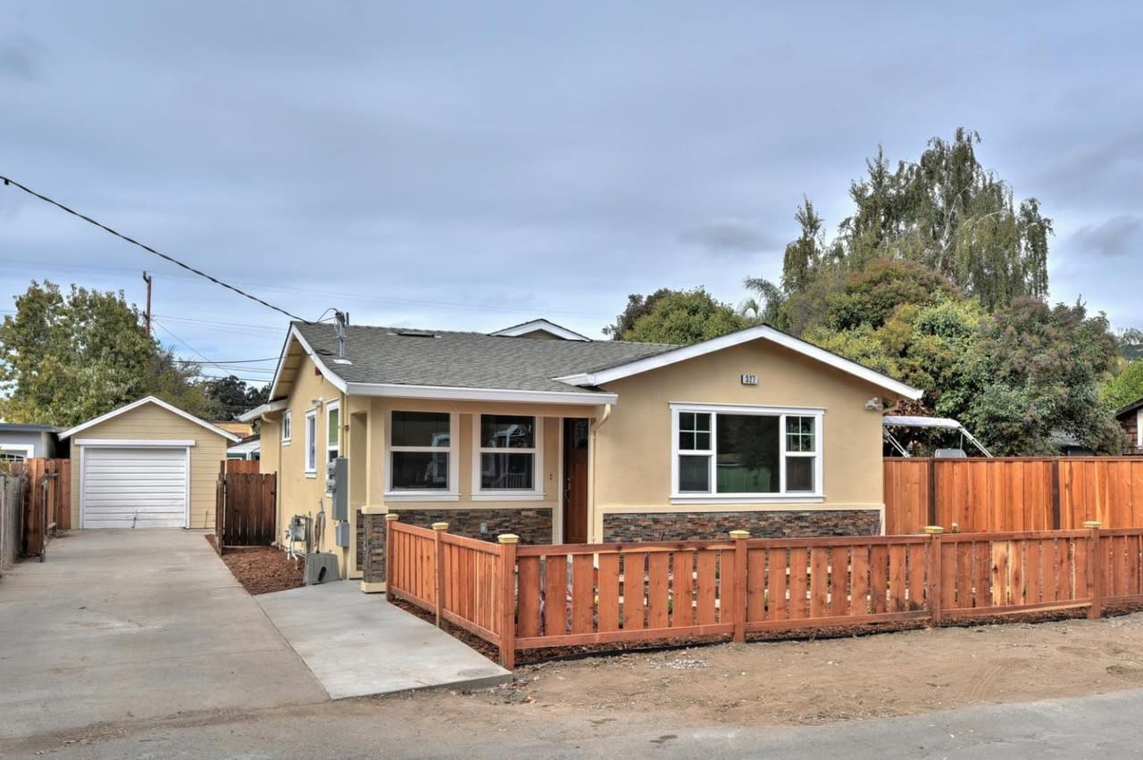 327 Riverside Ave.