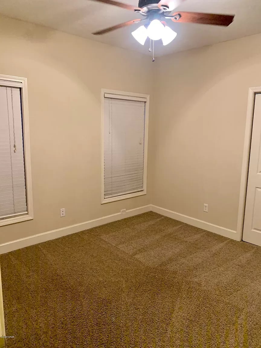 9010 Polly Ave