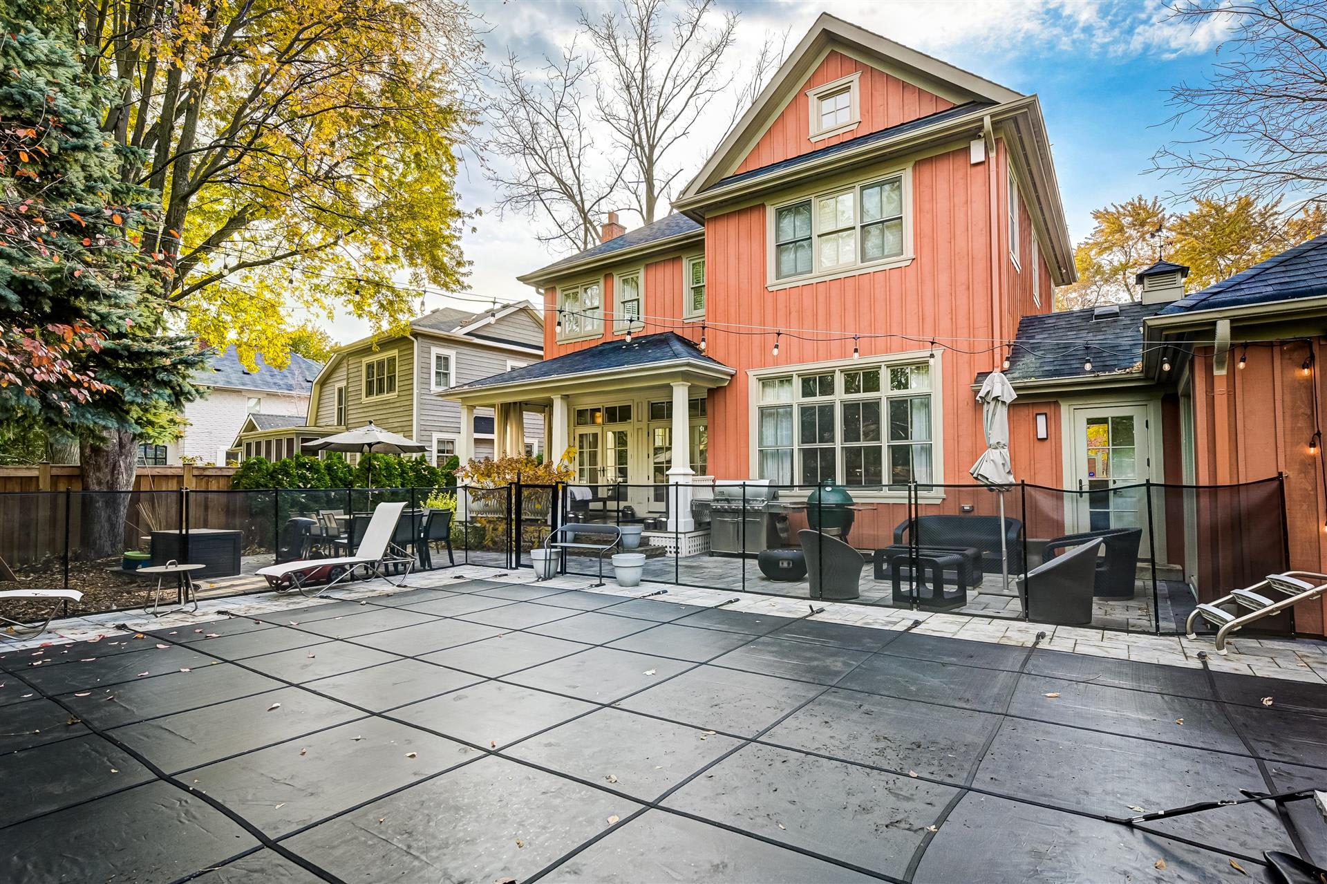 14 Pavillion St