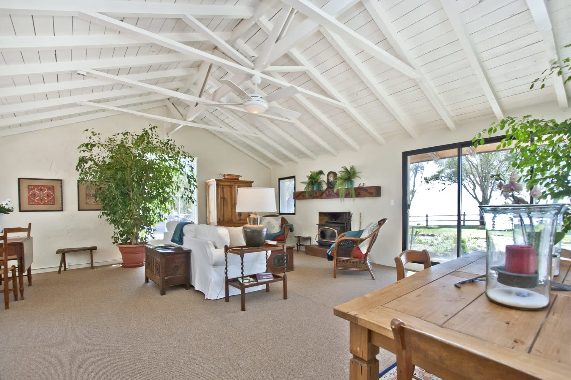 COAST RANCH - BIG SUR LUXURY RENTAL