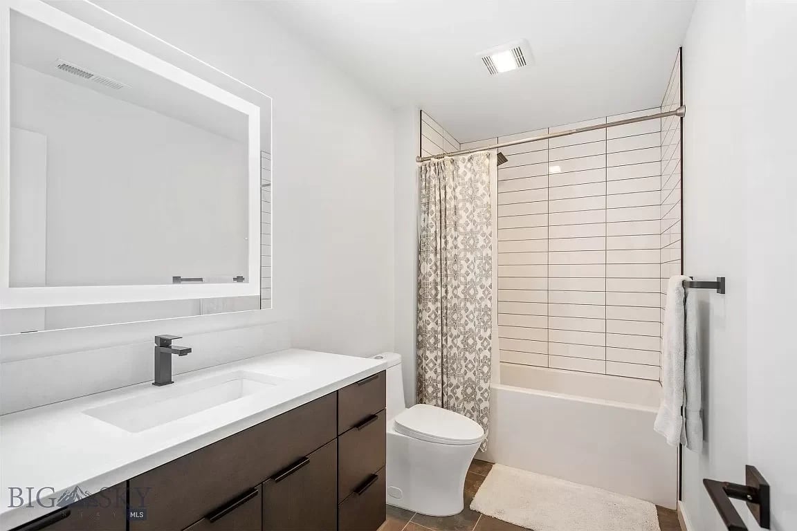 548 Enterprise Blvd #16