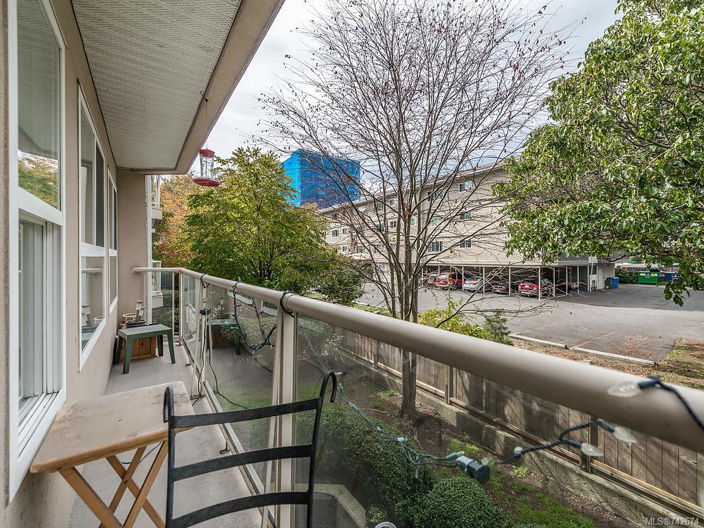 204-320 Menzies St