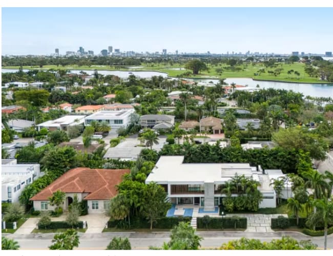 The Ultimate Guide to Buying a Luxury Home in Miami in 2025