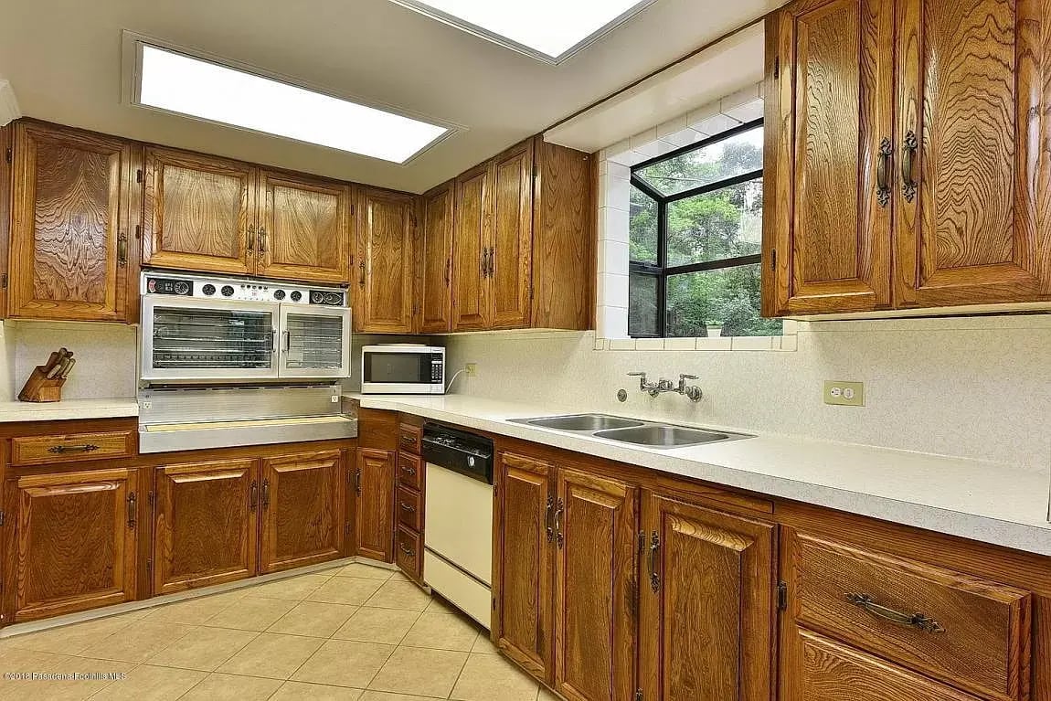 252 Sycamore Gln