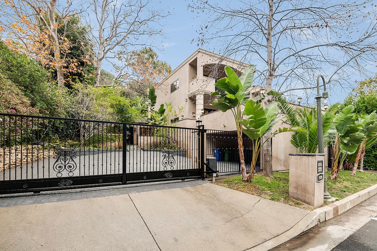 1600 Benedict Canyon Dr