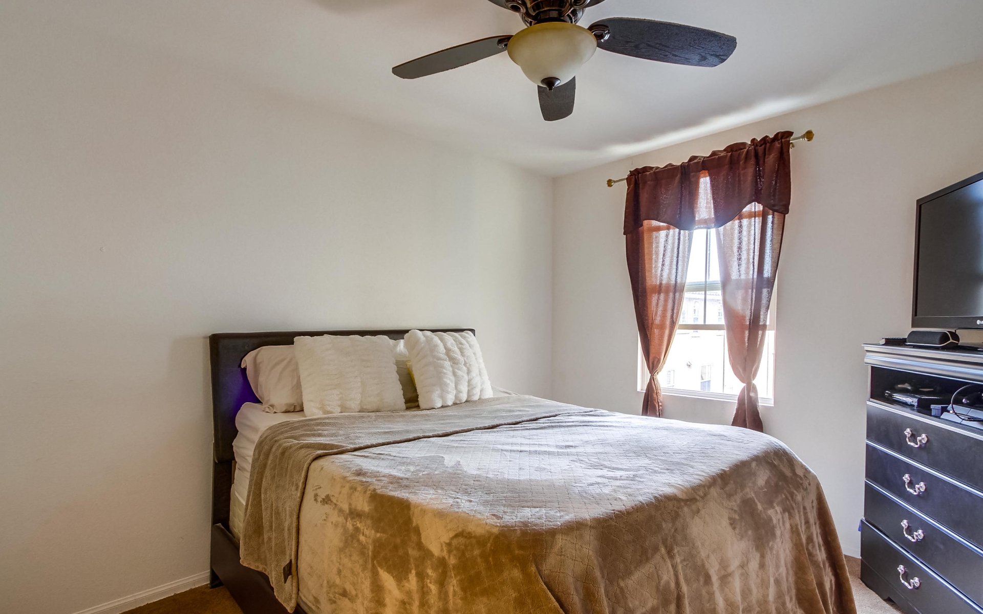 1814 Magenta Ct, #8