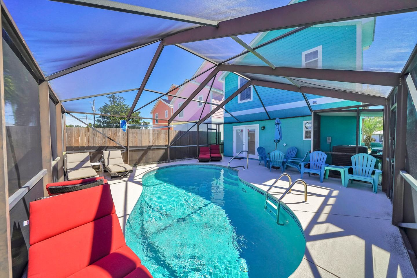 125 Rose Ln