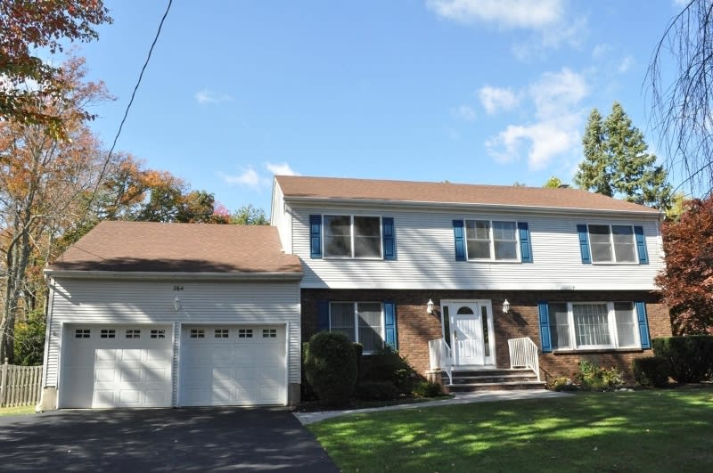 264 Airmont Ave