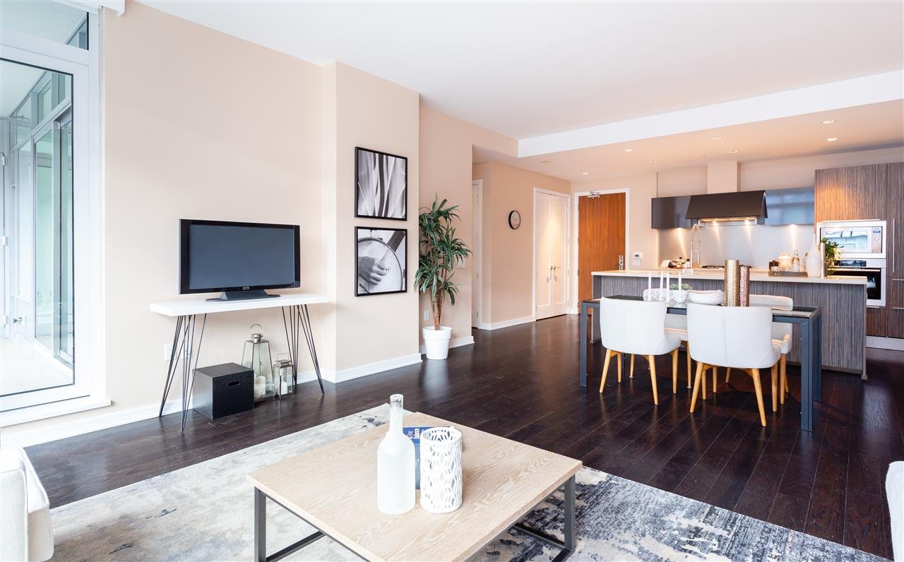 403-77 Walter Hardwick Ave