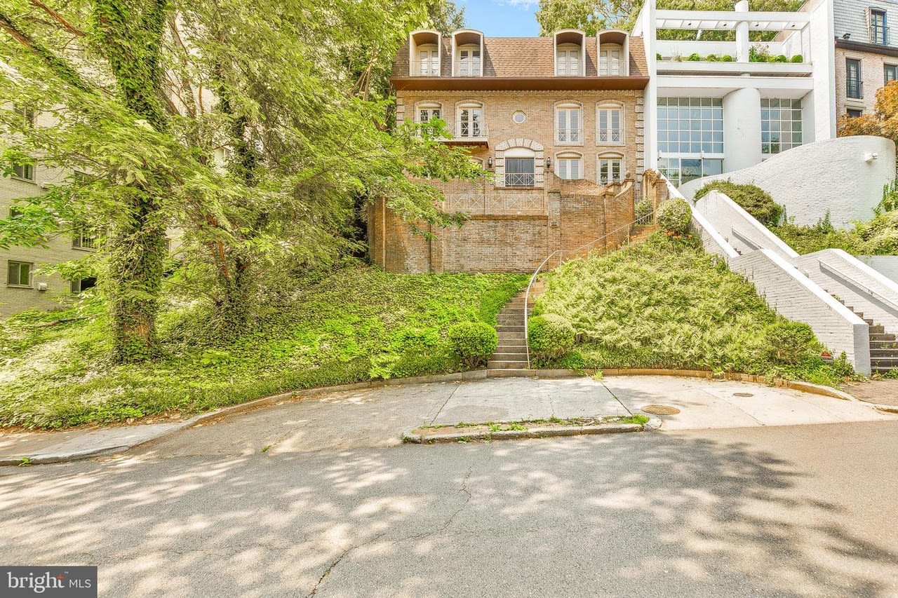 2128 Cathedral Ave NW - Buyer Represented
