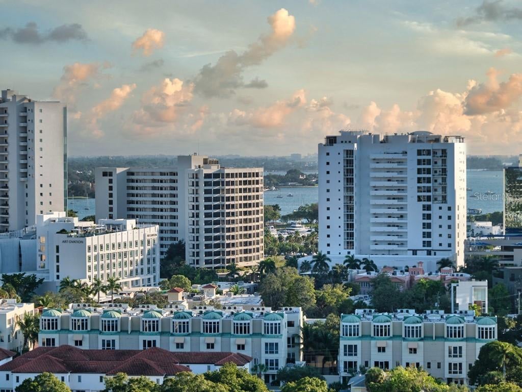 750 N Tamiami Trail #PH6