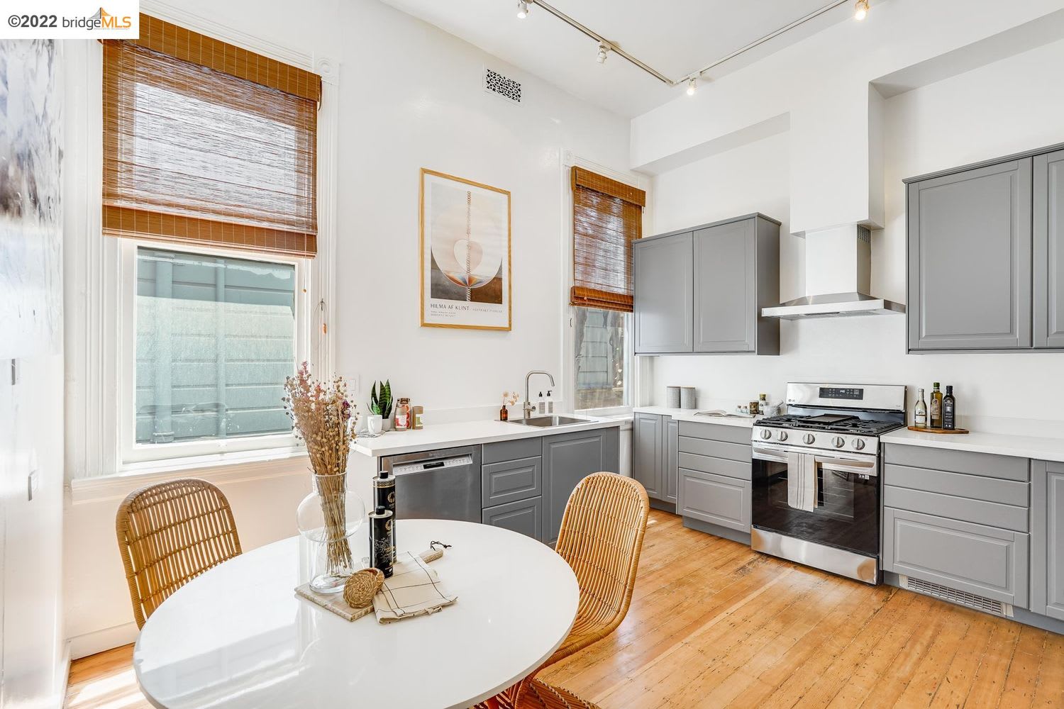 1170 S Van Vess Ave Unit: 2