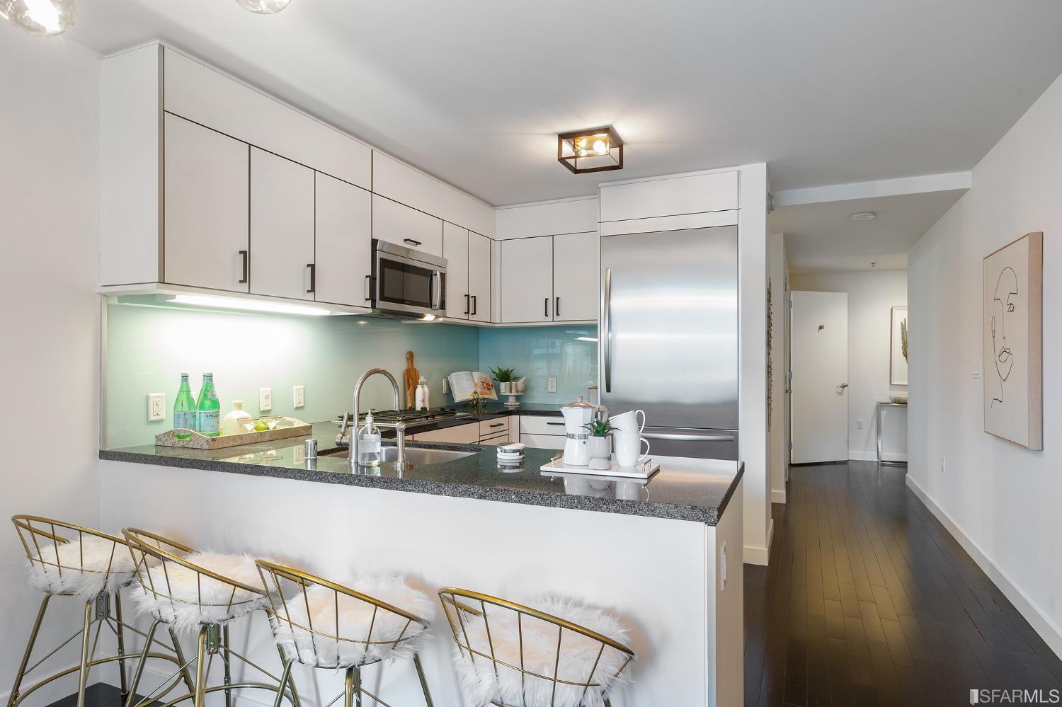 338 Spear St, #20c