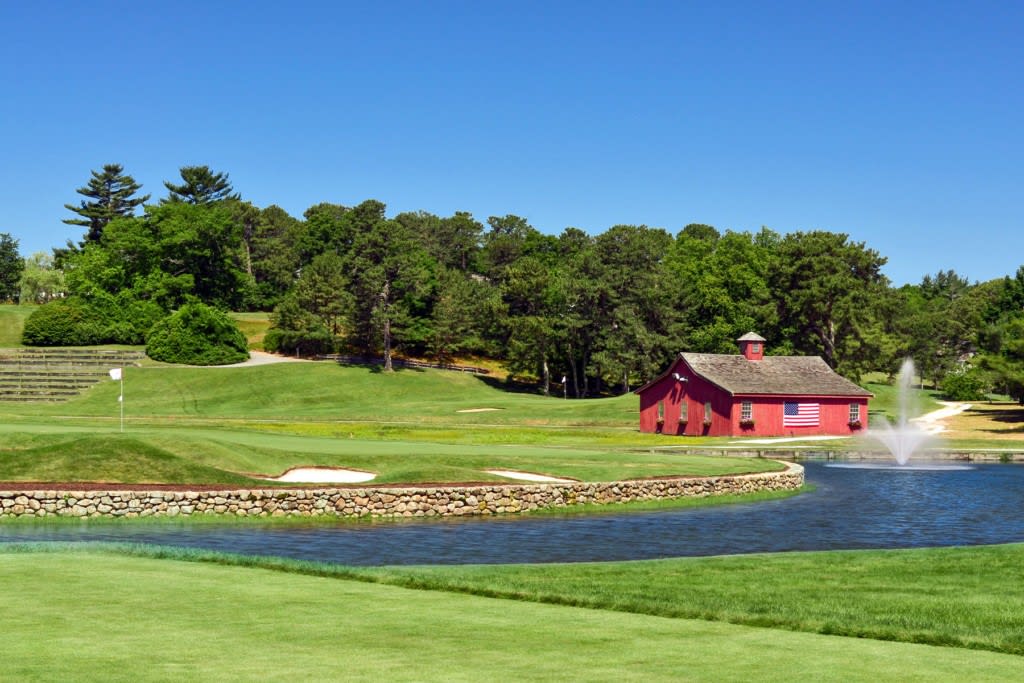 Discover Luxury Living at Willowbend: Cape Cod's Premier Golf Community