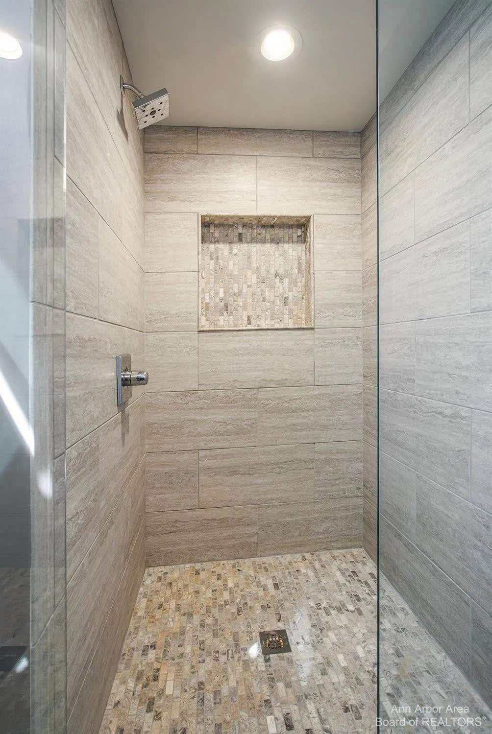 2566 Thornapple Drive, Ann Arbor, MI 48103