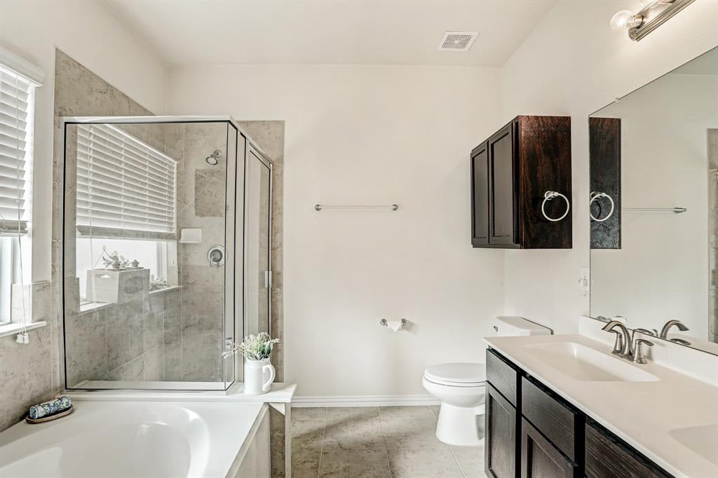 2125 Sand Ridge Dr