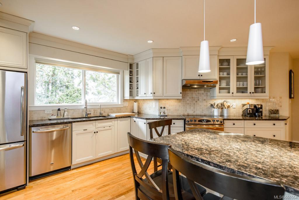 3155 Westdowne Rd, Oak Bay