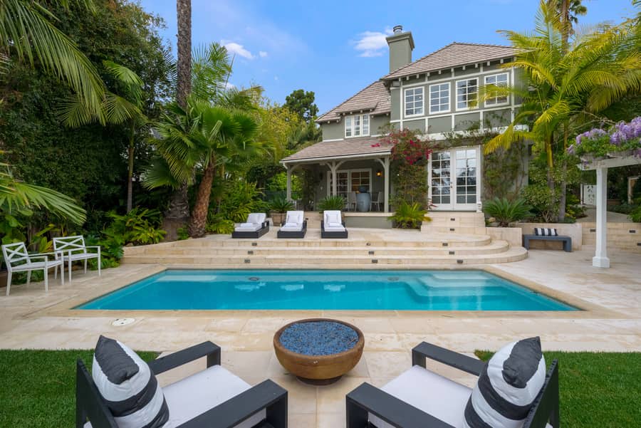 1423 N Doheny