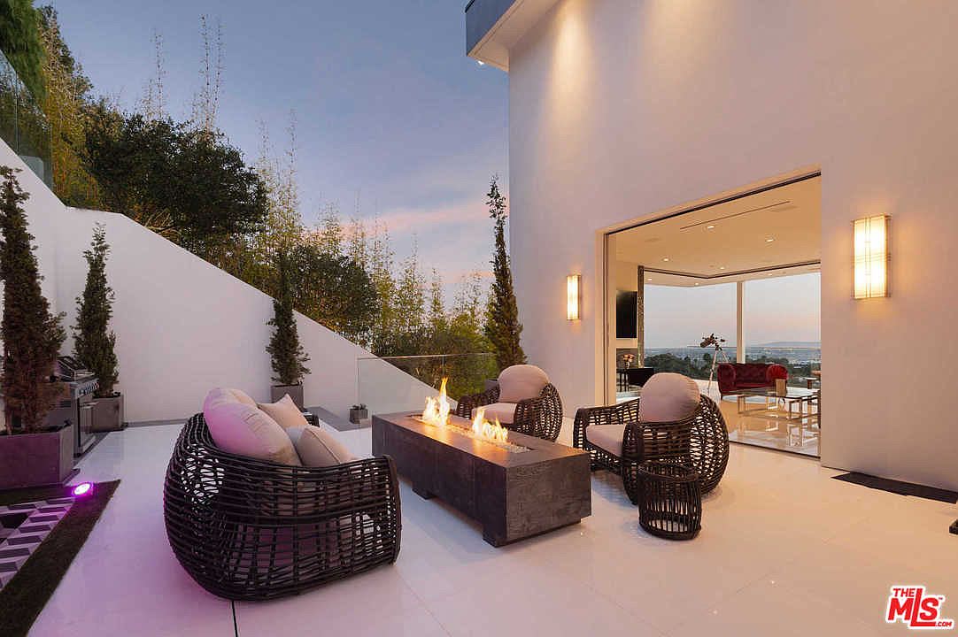 Elysian Palazzo