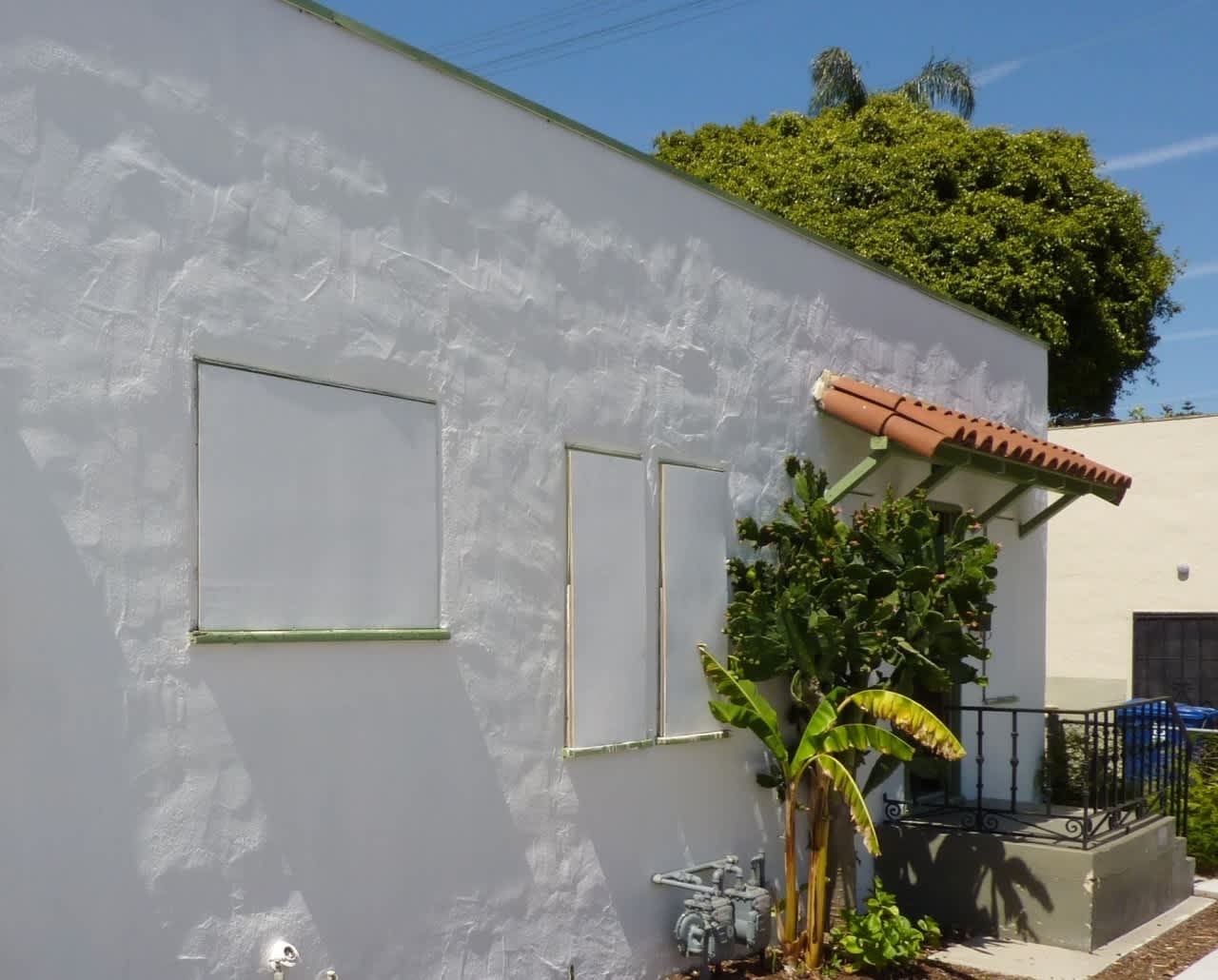 306 W Ortega St