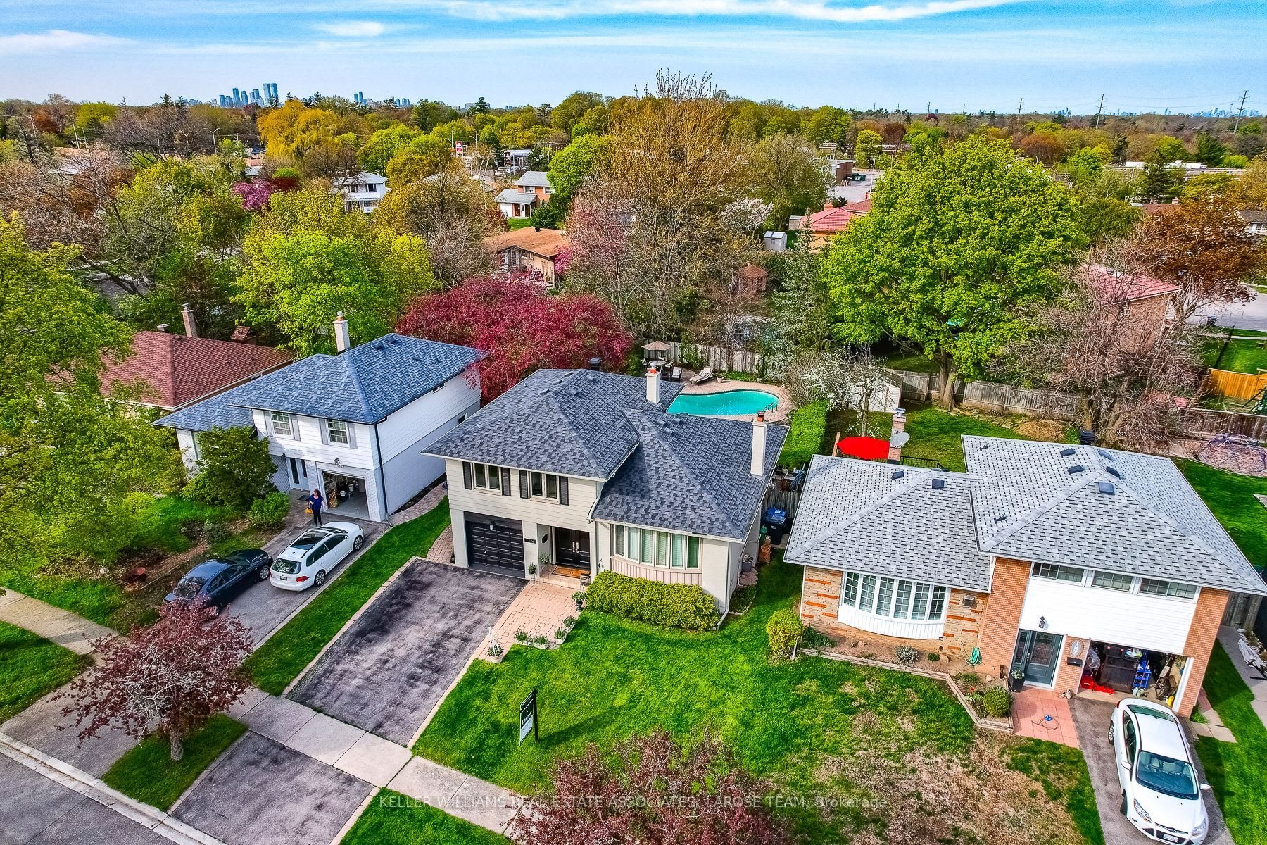 1361 Ludbrook Crt